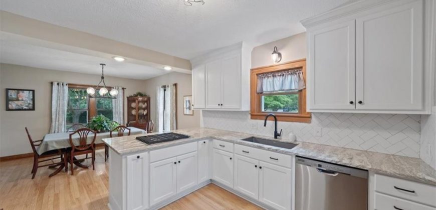 Homes for Sale in Liberty, MO 64068 | 417 E Mississippi Street