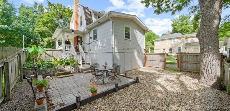 Homes for Sale in Liberty, MO 64068 | 417 E Mississippi Street