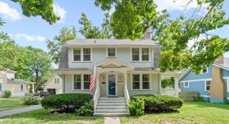 Homes for Sale in Liberty, MO 64068 | 417 E Mississippi Street