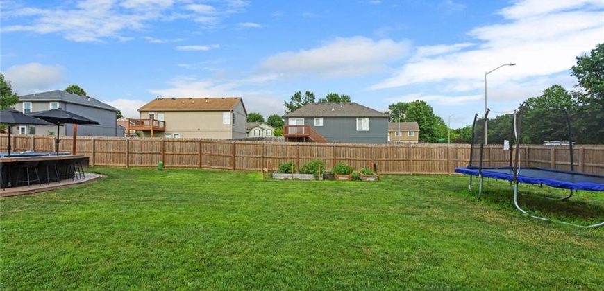 Homes for Sale in Kansas City, MO 64157 | 11427 N STARK Avenue