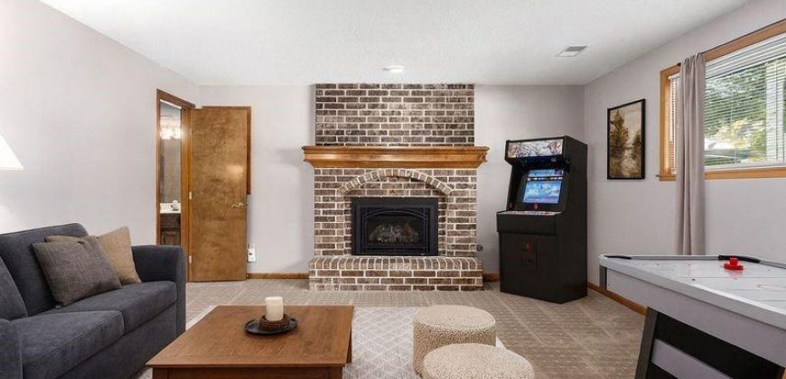 Homes for Sale in Kansas City, MO 64118 | 1613 NE 83rd Terrace