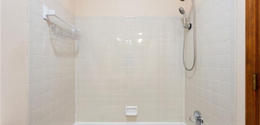 Homes for Sale in Kansas City, MO 64118 | 1613 NE 83rd Terrace