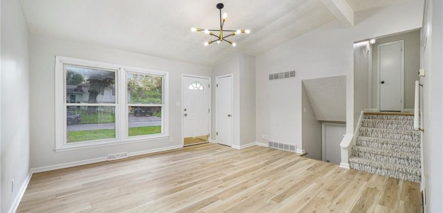 Homes for Sale in Liberty, MO 64068 | 912 S Main Street