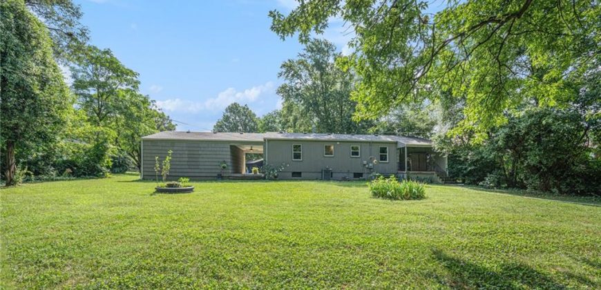 Homes for Sale in Liberty, MO 64068 | 828 W Brown Street