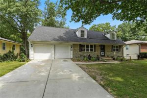 8012-NE-57th-Street-mls-2568638-image-1