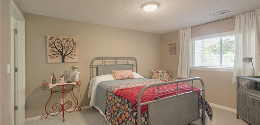 Homes for Sale in Kansas City, MO 64154 | 8623 N LISTON Avenue