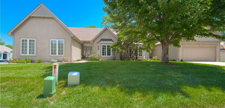 Homes for Sale in Kansas City, MO 64154 | 8623 N LISTON Avenue