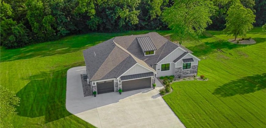 Homes for Sale in Kearney, MO 64060 | 13402  Oakbrook Drive
