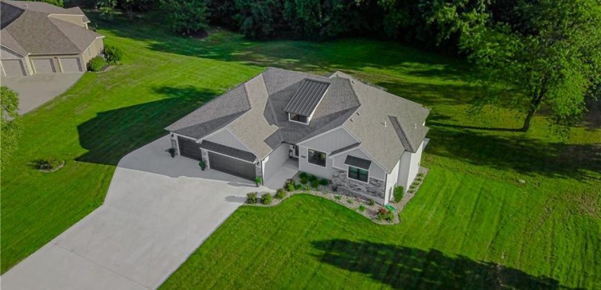 Homes for Sale in Kearney, MO 64060 | 13402  Oakbrook Drive