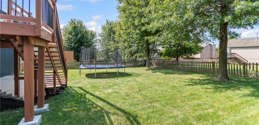 Homes for Sale in Kansas City, MO 64157 | 11516 N Windsor Avenue