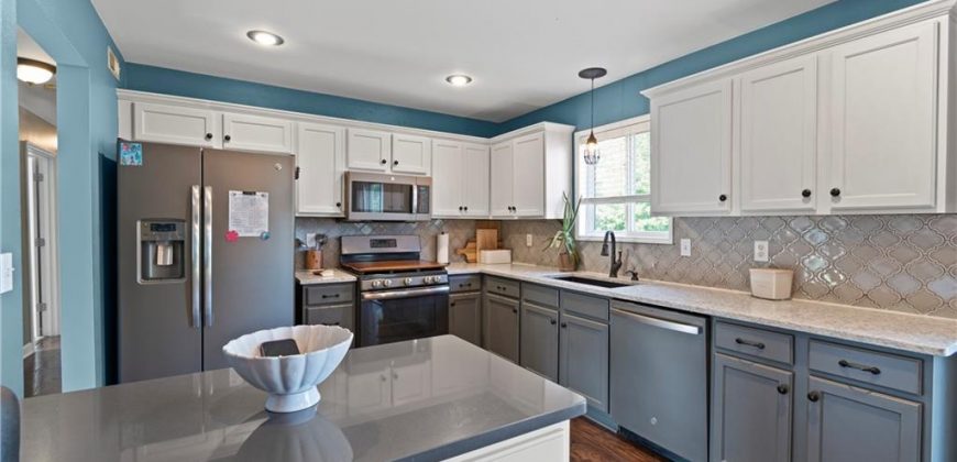 Homes for Sale in Kansas City, MO 64157 | 11516 N Windsor Avenue