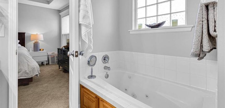 Homes for Sale in Kansas City, MO 64157 | 11508 N Lane Avenue