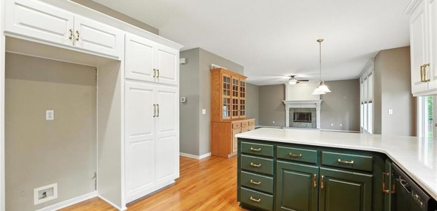 Homes for Sale in Kansas City, MO 64155 | 915 NE 102ND Street