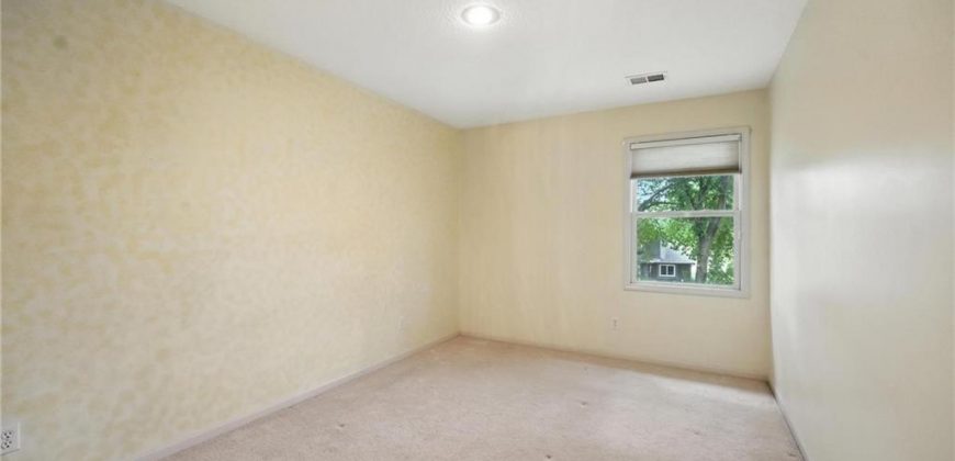 Homes for Sale in Kansas City, MO 64155 | 915 NE 102ND Street