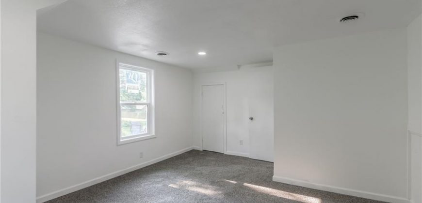 Homes for Sale in Liberty, MO 64068 | 463 E Mill Street