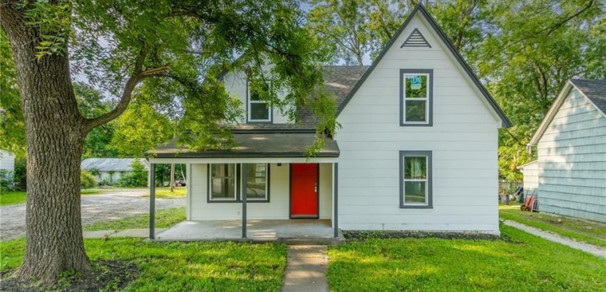 Homes for Sale in Liberty, MO 64068 | 463 E Mill Street