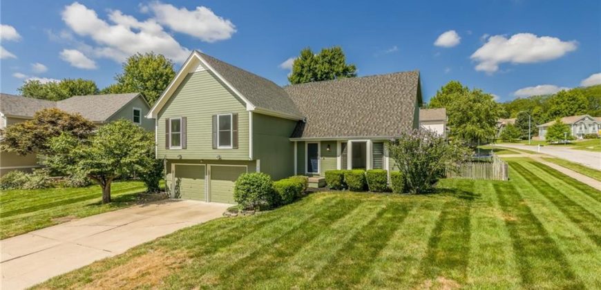 Homes for Sale in Liberty, MO 64068 | 700  White Oak Lane