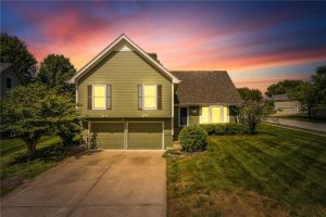 700--White Oak-Lane-mls-2570150-image-1