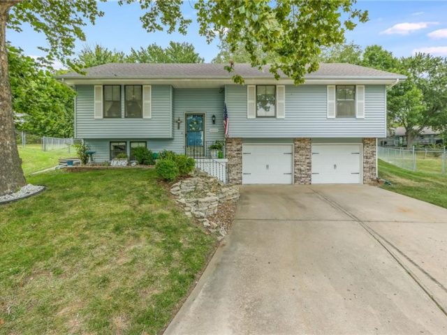 Homes for Sale in Kansas City, MO 64153 | 8509 N Atkins Court