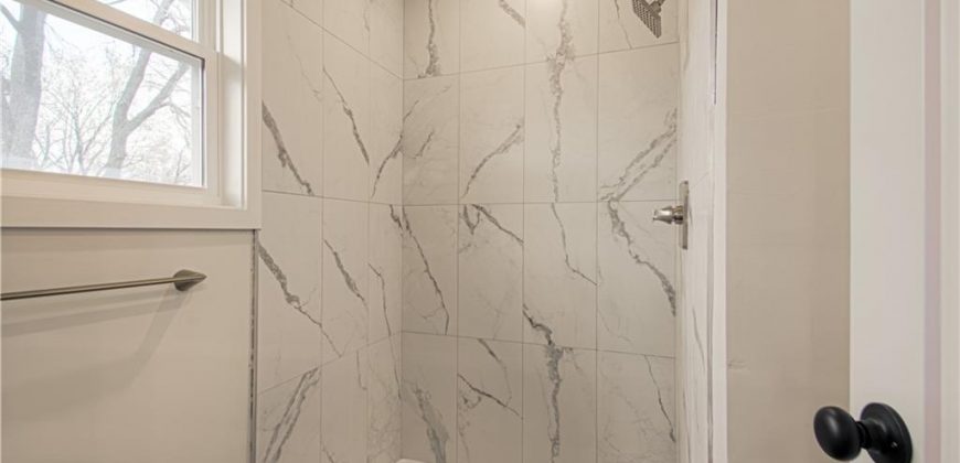 Homes for Sale in Parkville, MO 64152 | 14401  67th Street