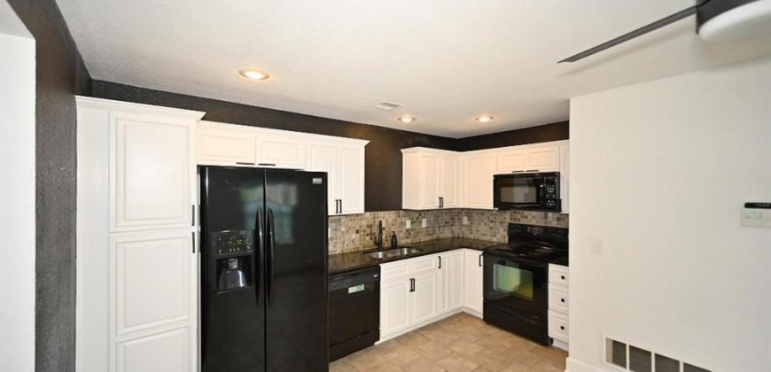 Homes for Sale in Platte City, MO 64079 | 13610  Oak Valley Drive