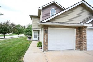 13610--Oak Valley-Drive-mls-2564248-image-1