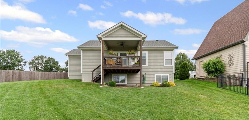 Homes for Sale in Liberty, MO 64068 | 1650  Southview Drive