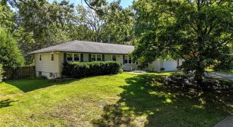 Homes for Sale in Gladstone, MO 64118 | 1601 NE 77th Street