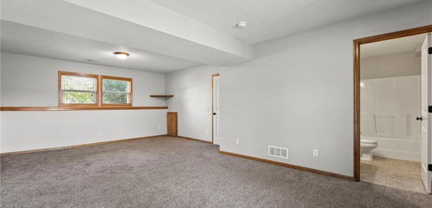 Homes for Sale in Smithville, MO 64089 | 503  Lake Meadows Drive