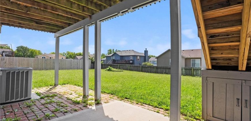 Homes for Sale in Smithville, MO 64089 | 503  Lake Meadows Drive