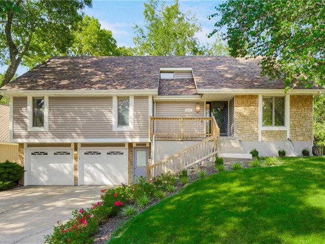 Homes for Sale in Kansas City, MO 64155 | 1600 NE 98th Street