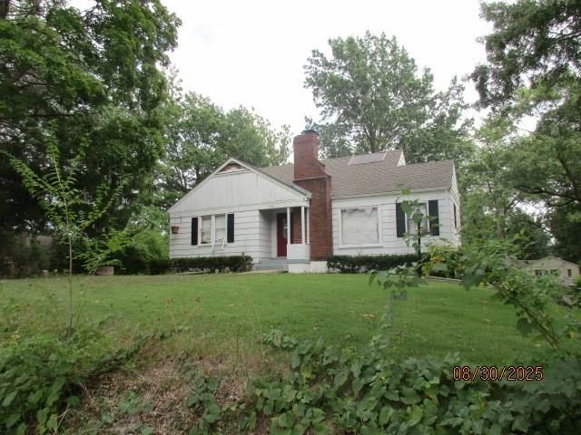 Homes for Sale in Kansas City, MO 64118 | 2421 NE Vivion Road