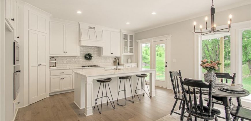 Homes for Sale in Liberty, MO 64068 | 1551  Oakwood Lane