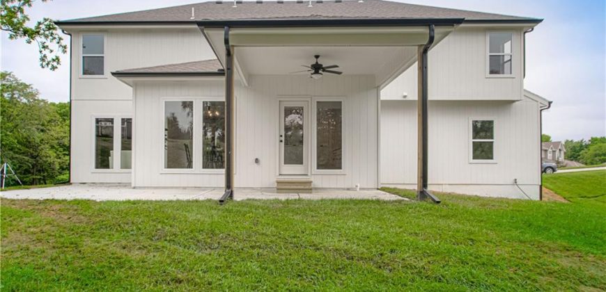 Homes for Sale in Liberty, MO 64068 | 1551  Oakwood Lane
