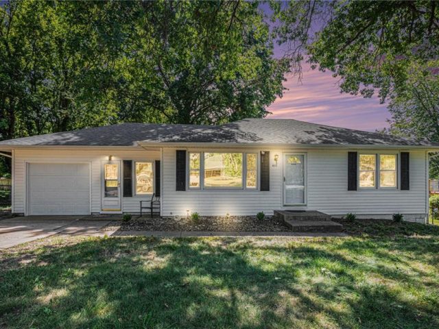 Homes for Sale in Kansas City, MO 64155 | 611 NE 88th Street