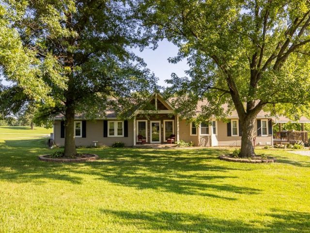 Homes for Sale in Smithville, MO 64084 | 1804  Brook Drive