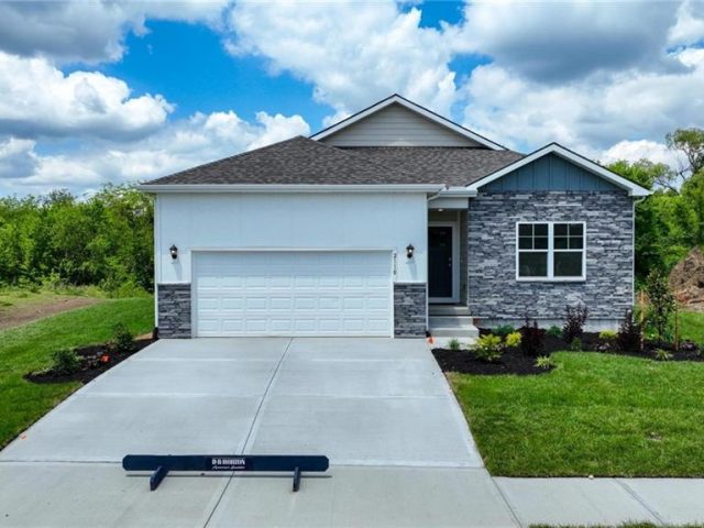 Homes for Sale in Platte City, MO 64079 | 4812 NW 140th Street