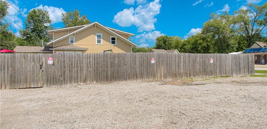Homes for Sale in Kearney, MO 64060 | 206 N Jefferson Street