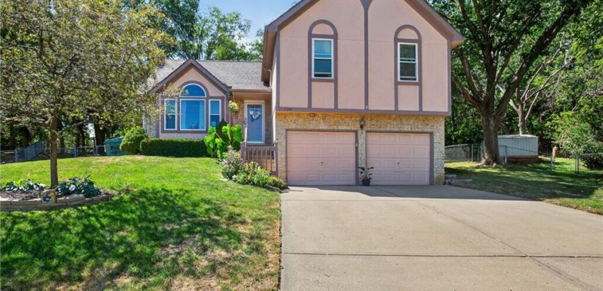 Homes for Sale in Kansas City, MO 64152 | 7340 N Rhode Avenue