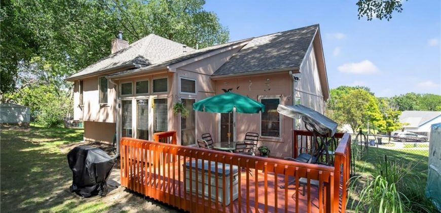 Homes for Sale in Kansas City, MO 64152 | 7340 N Rhode Avenue