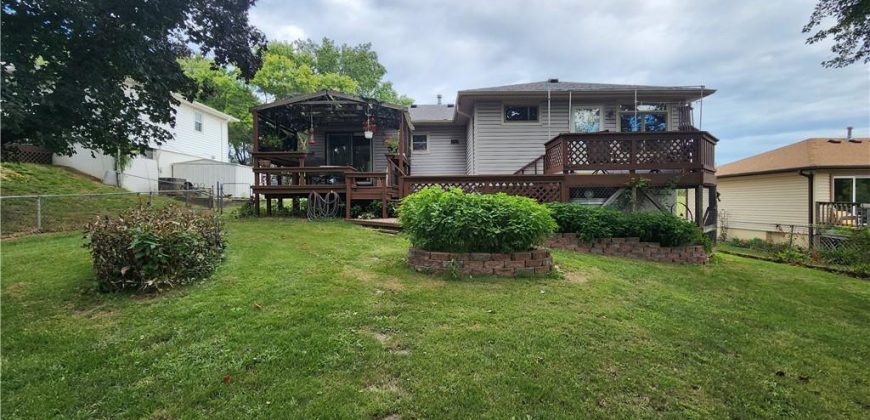 Homes for Sale in Parkville, MO 64152 | 16907 NW 76th Street
