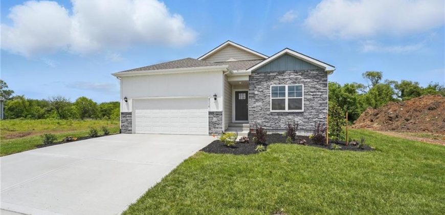 Homes for Sale in Platte City, MO 64079 | 2609  Mercer Lane