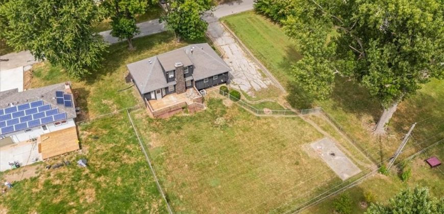 Homes for Sale in Kansas City, MO 64154 | 2409 NW 86th Terrace