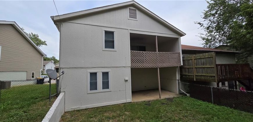 Homes for Sale in Kansas City, MO 64151 | 6822 N Fisk Avenue