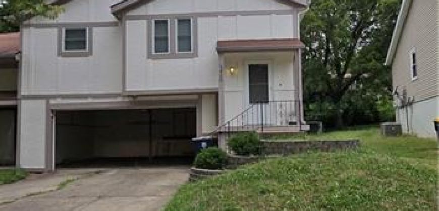 Homes for Sale in Kansas City, MO 64151 | 6822 N Fisk Avenue