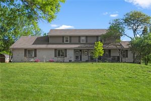 17201-NE-136th-Street-mls-2547805-image-1