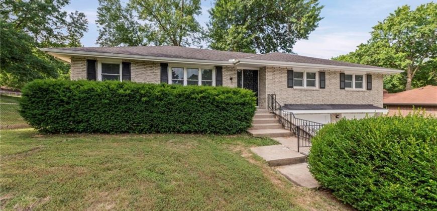 Homes for Sale in Kansas City, MO 64118 | 1615 NE 78th Street