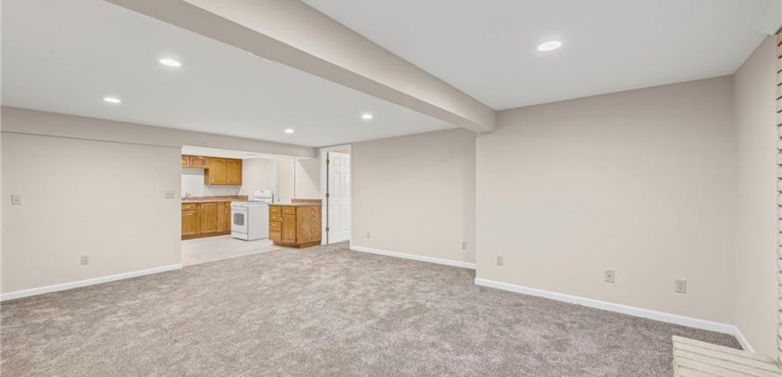 Homes for Sale in Kansas City, MO 64118 | 1615 NE 78th Street