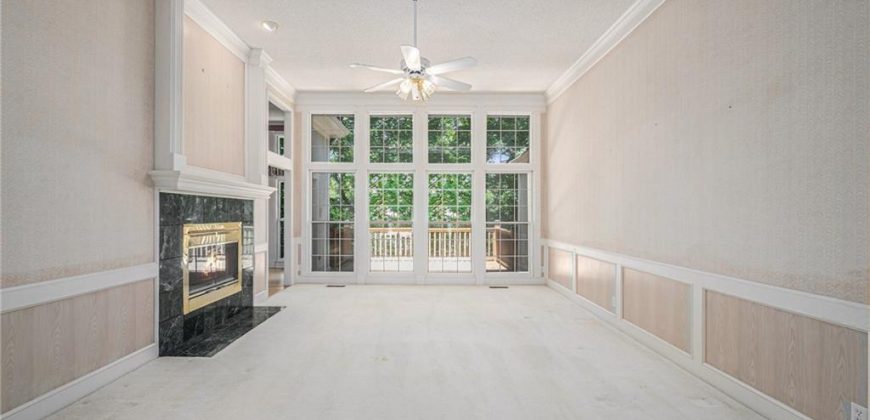 Homes for Sale in Parkville, MO 64152 | 5527  Oakdale Place