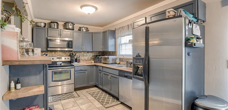 Homes for Sale in Kansas City, MO 64119 | 5637 N Smalley Avenue